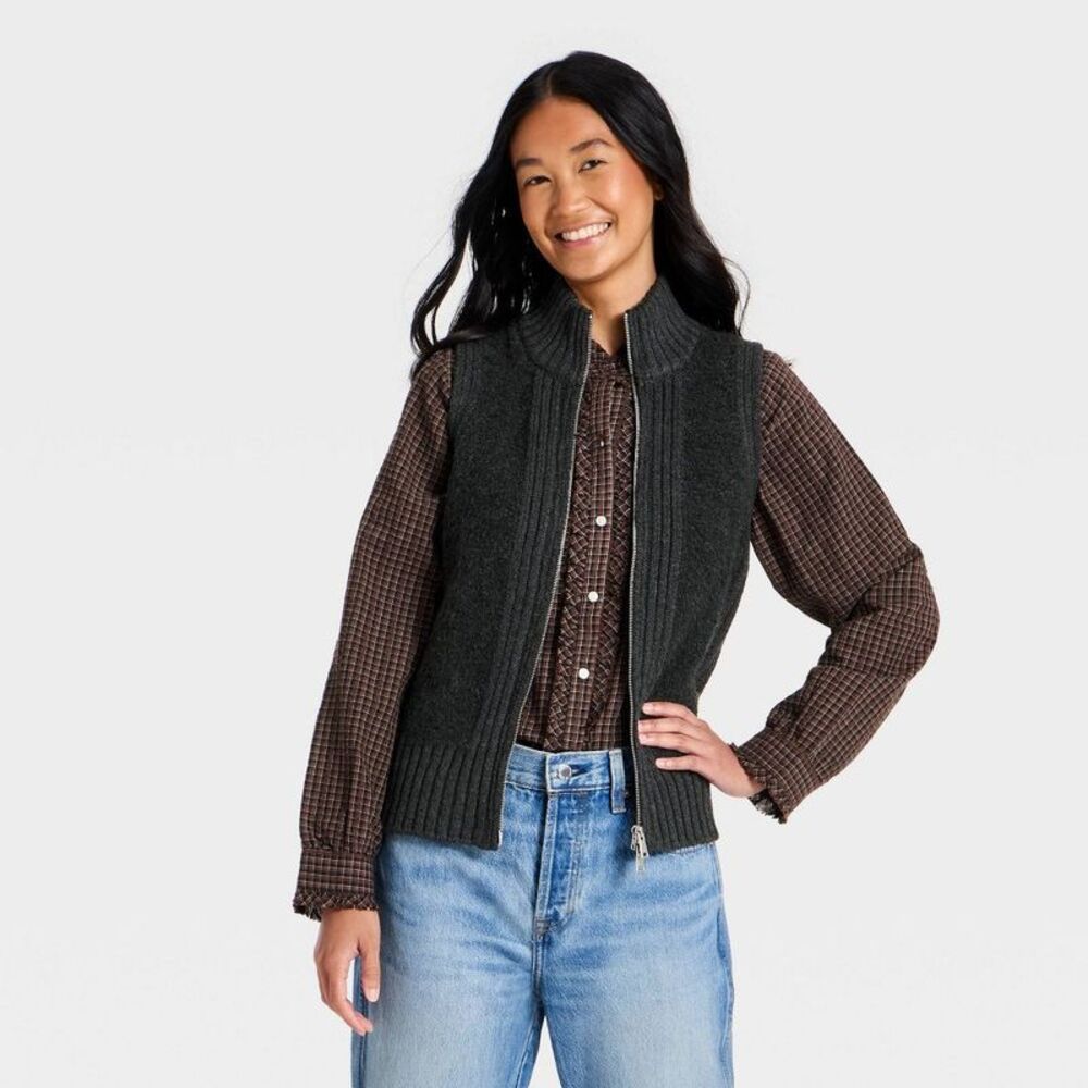 Women's Zip-Up Sweater Vest - Universal Thread Charcoal Gray M